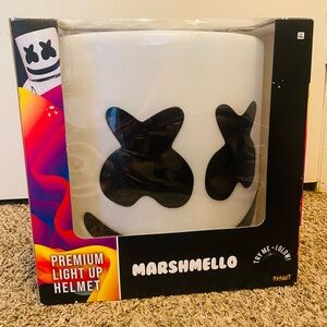 MARSHMELLO PREMIUM LIGHT UP HELMET - WITH BOX - WORN ONCE - SPIRIT HALLOWEEN